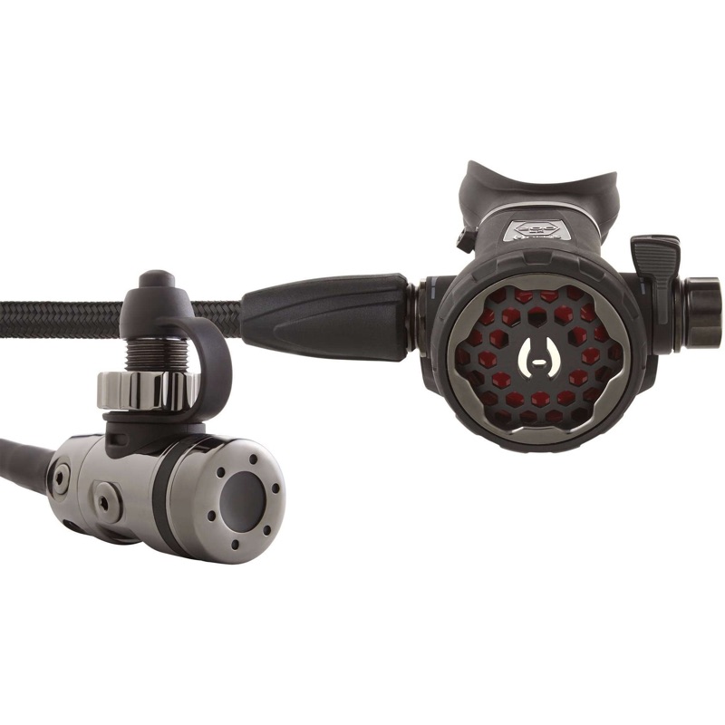 Hollis 200LX DCX Regulator | DIN
